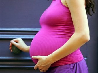 ¿La EPS puede negar la licencia de maternidad por mora del empleador?